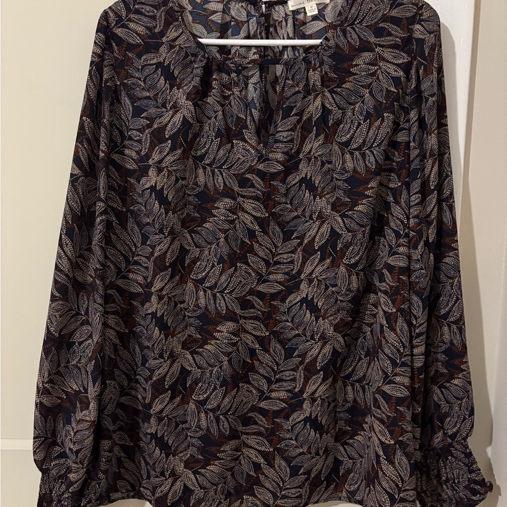 Nine Britton Black Relaxed Blouse with Leaf Pattern